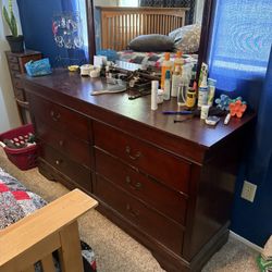 Long Dresser. Cherry Color 
