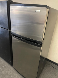 Whirlpool Stainless Top Mount Refrigerator, Clean Interior