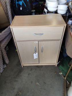 CABINET WITH DOORS AND ONE DRAWER