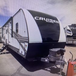 2021 CROSSROADS CRUSIER AIRE 33ft, Bunkhouse 