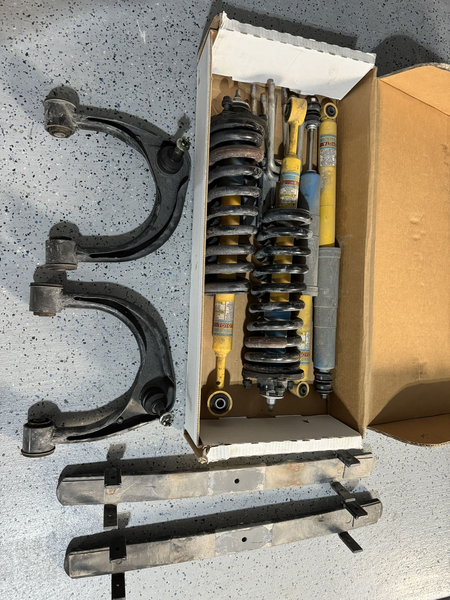 OEM ‘18 Tacoma TRD OFF-ROAD SUSPENSION PARTS 