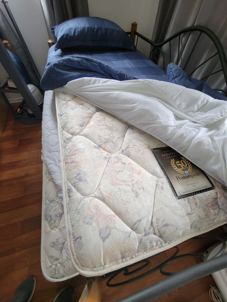 2 Mattress Bed Pullout With Frame