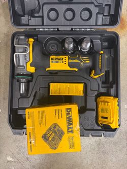 DEWALT PEX Expander