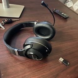 Bluetooth Wireless Headphones 