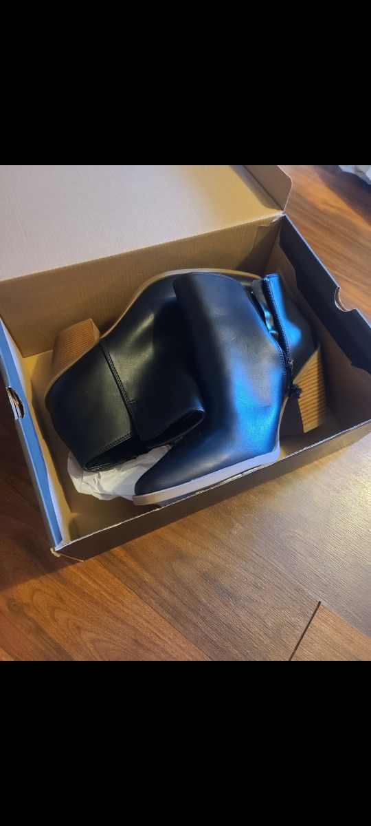 Womens Boots Black Size 11