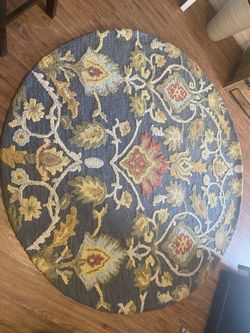 6’ round rug