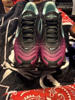 Nike 270 Size 6.5Y/8W