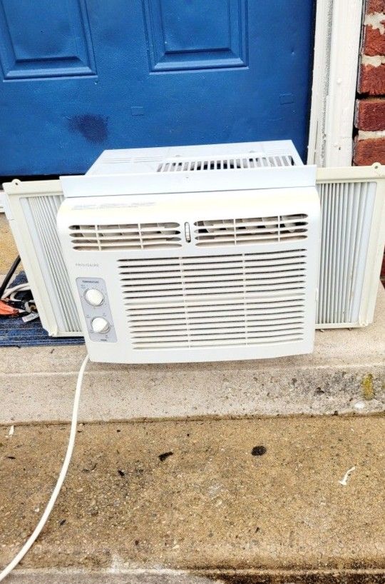 Frigidaire 5k Ac Air Window Unit 
