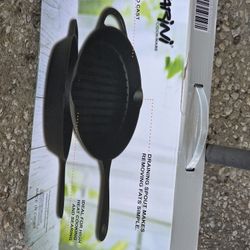 Parini Cookware cast iron grill pan, brand new in box with original packaging, ideal for high-heat cooking and searing