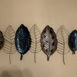 Metal Leaf Wall Art – Blue & Gold Decorative Sculpture