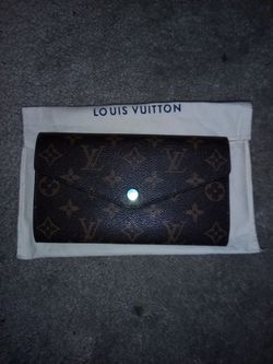Louis Vuitton Sarah Wallet
