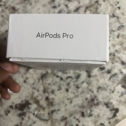 Apple Earphones 2nd Generation Pods with Charging Case - Genuine Full Set USA