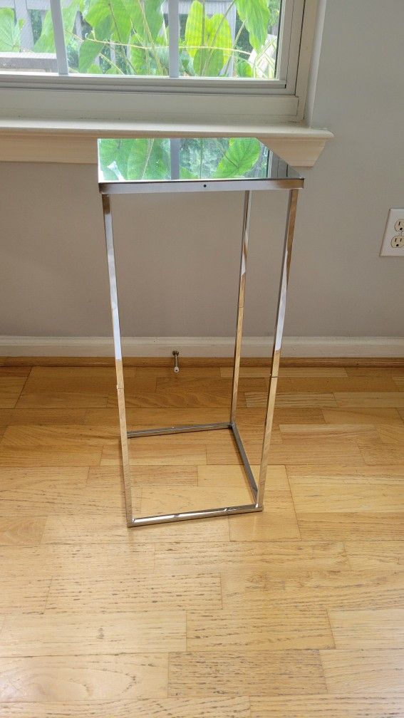 15 metal centerpieces