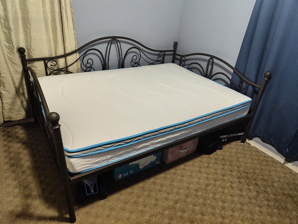 Day Bed for Sale in Phoenix, AZ OfferUp