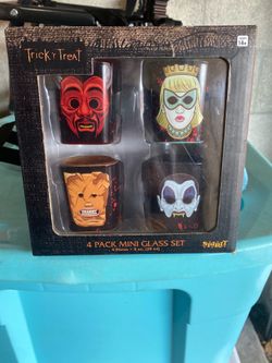 Trick 'r Treat 4 pack mini glass set