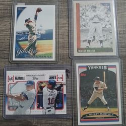 4 Mickey Mantle  Baseball Cards