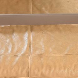 Chevrolet Tahoe Suburban 20007-2014 Lift Gate Window Upper Garnish New OEM