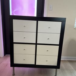 (used) white/black dresser 50$