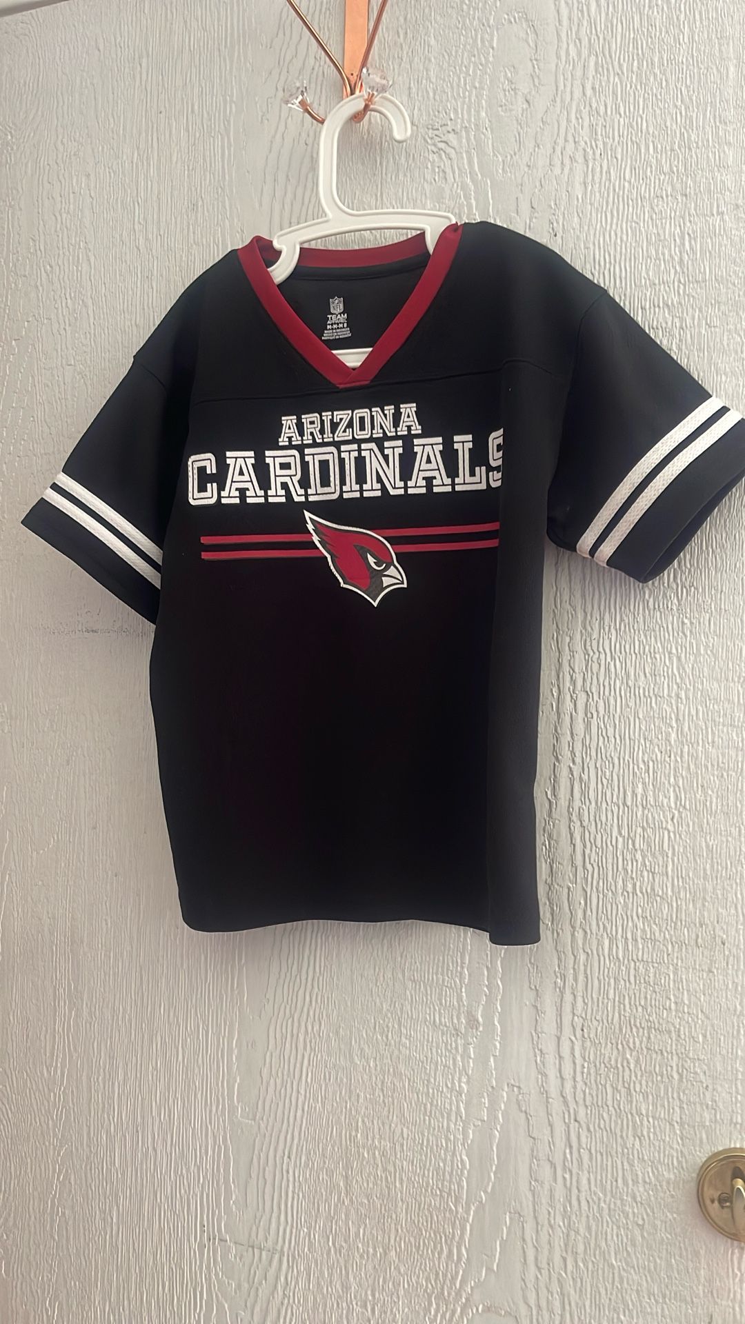 BOYS SIZE M8 NFL TEAM GOOD COND. USED ONCE