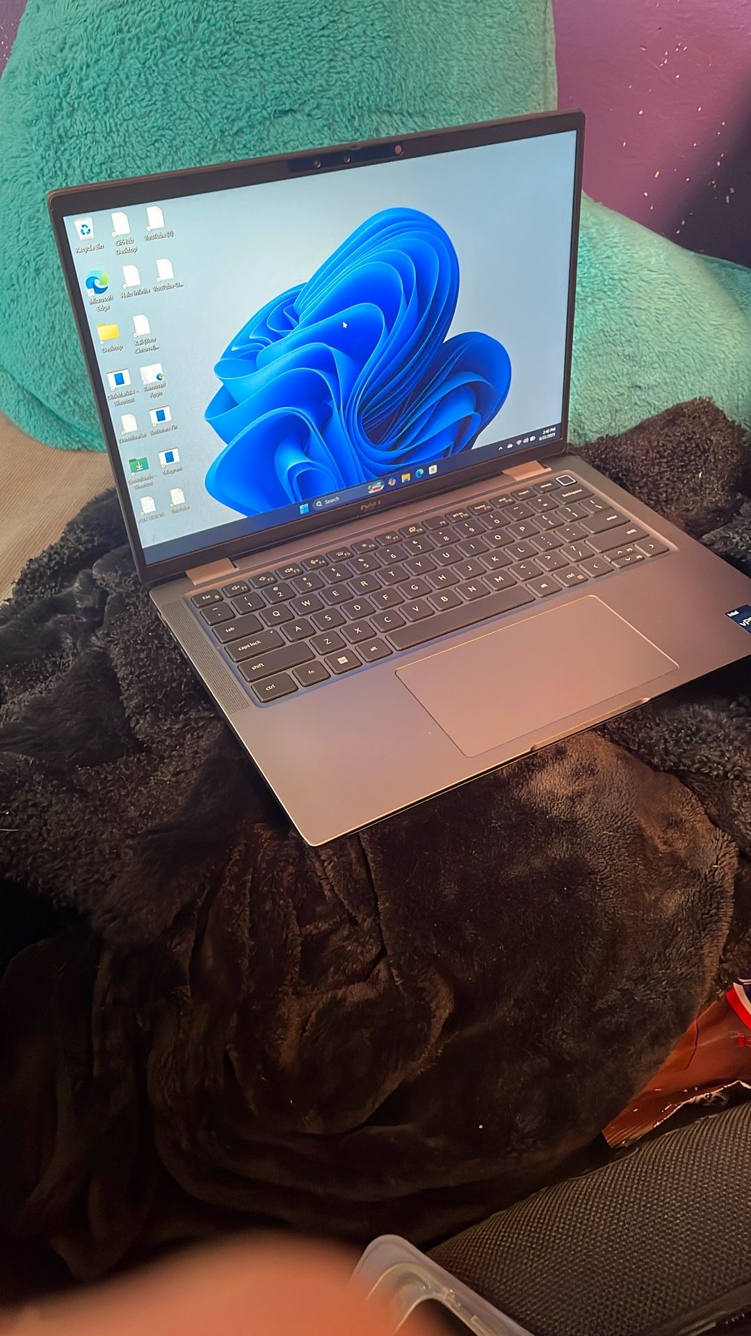 Dell Latitude 7440 i7/ 512ssd/ 32g Ram/128g IRIS Graphics