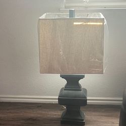 Una Lanpara Es Nueba 