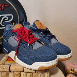 Levis Jordan Size 9.5 