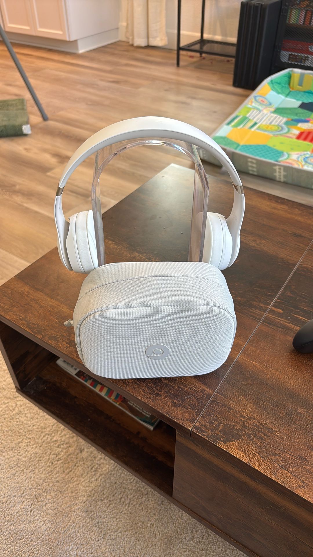 Beats Solo 4 Headphones (Like New)
