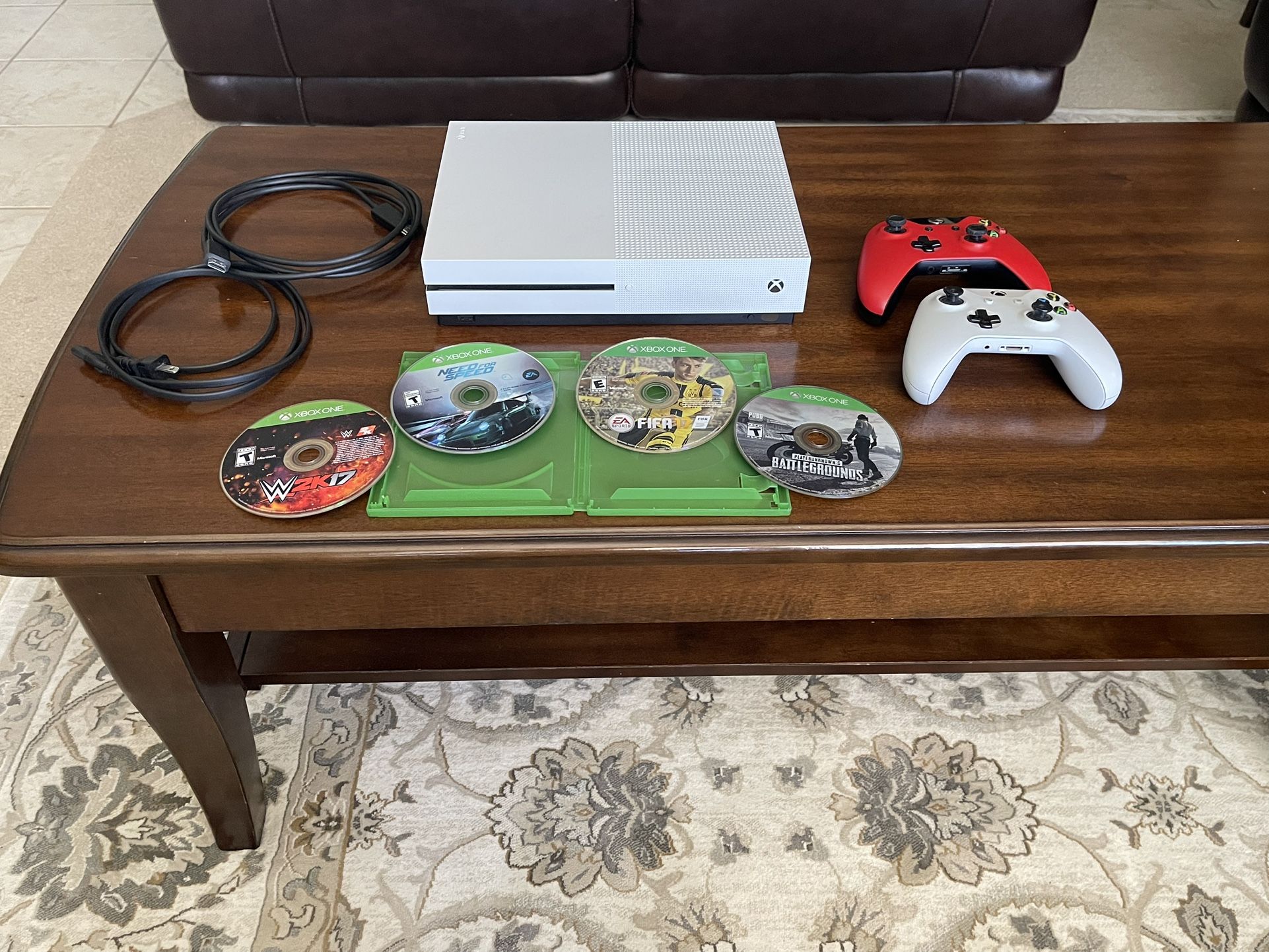 Xbox One S 500 GB Model 1681