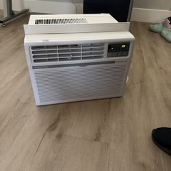 DAEWOO AIR CONDITIONER 5350BTU 