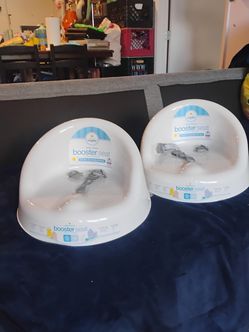 --$8$--2 Brand New Booster seats--$8$--