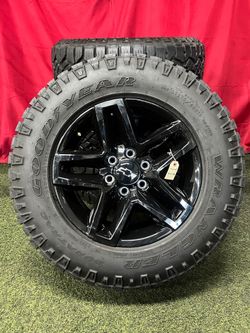 Chevy Silverado Trailboss 6 Lug 18 Inch Takeoffs  OEM Wheels