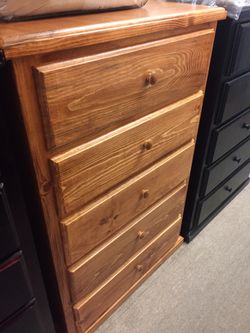 Pinewood dresser 5 large drawer