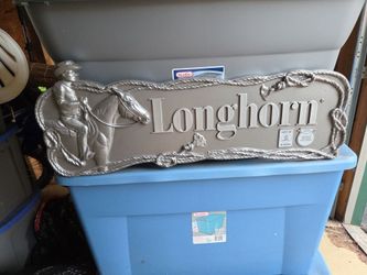 2004 Longhorn wall sign