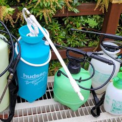 condition: excellent
delivery available
make / manufacturer: Several
size / dimensions: Various

Assorted Pump Sprayers, w/Inflation valves. Excellent