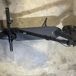 Ninebot G2 max Electric Scooter 22mph 45 Mile Range 