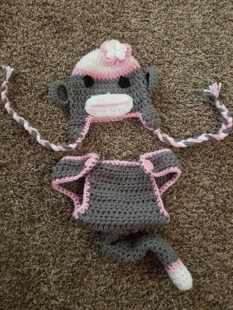 Newborn monkey knitted hat & diaper cover with tail
