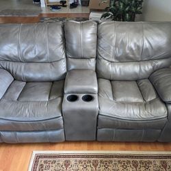 Leather Love Seat Recliner W/Storage