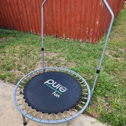 Handle Trampoline