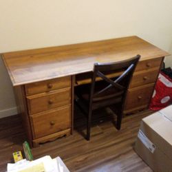 Computer Desk With Chair