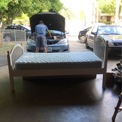 Solid Wood/real Wood 