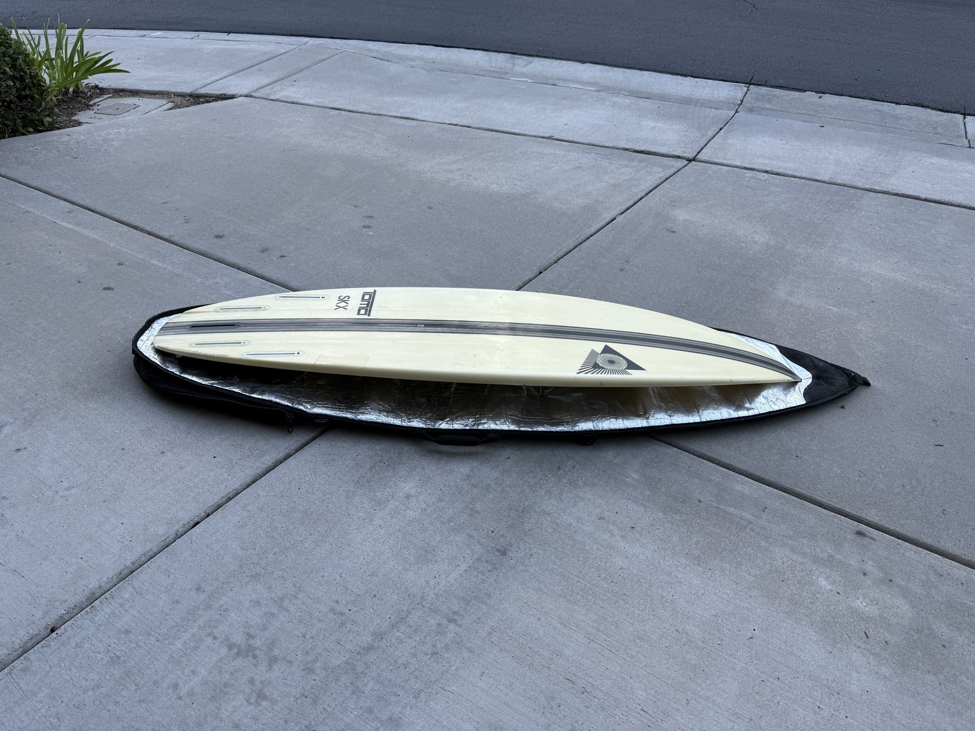 Tomo SKX Surfboard 5”7