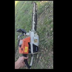 STIHL  041 Farm Boss Chainsaw 