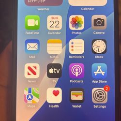 iPhone 16e MINT CONDITION UNLOCKED 