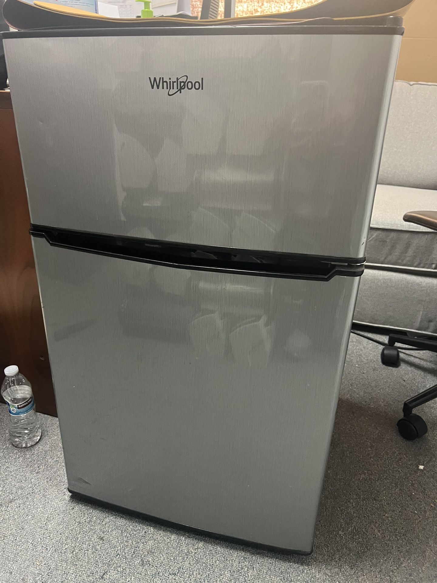 Whirlpool Mini refrigerator