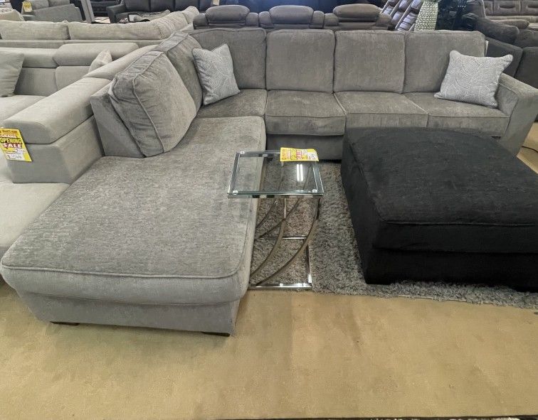Altari 2pc Sectional Sofa w/ Chaise