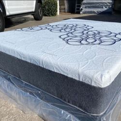 King Bamboo Cool Gel Memory Foam!!