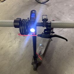 Garage sale (furniture, electronics, etc)