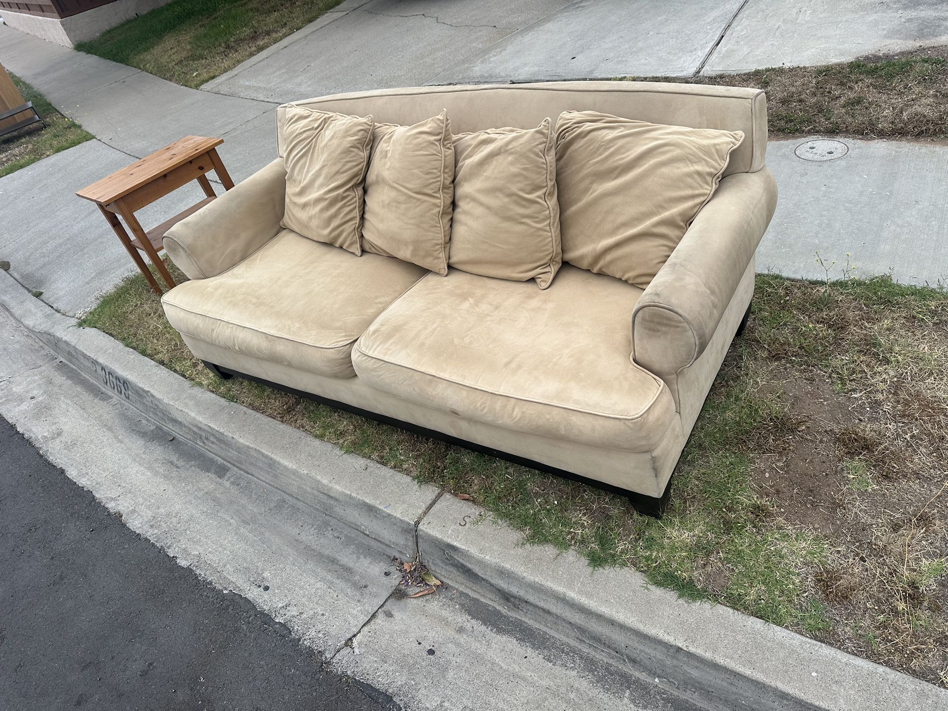 Free Couch