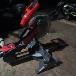 Milwaukee Table Saw M18 With Battery 