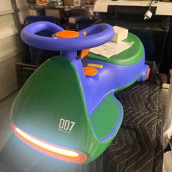 FantikkRide Electric Wiggle Car 